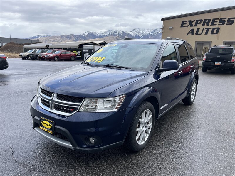2018 Dodge Journey SXT   - Photo 1 - Logan, UT 84341
