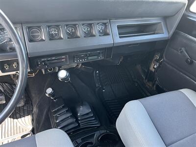 1992 Jeep Wrangler   - Photo 12 - Logan, UT 84341