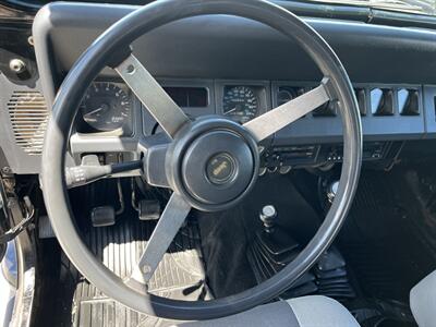 1992 Jeep Wrangler   - Photo 11 - Logan, UT 84341