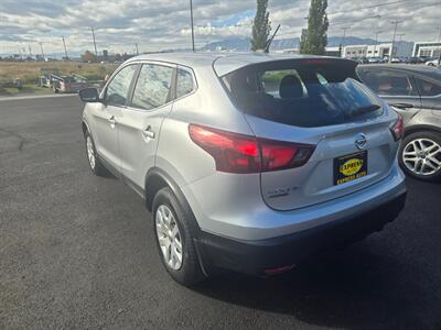2018 Nissan Rogue Sport S   - Photo 4 - Logan, UT 84341