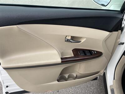 2013 Toyota Venza LE   - Photo 7 - Logan, UT 84341