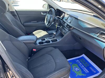 2017 Kia Optima LX - Photo 13 - Logan, UT 84341
