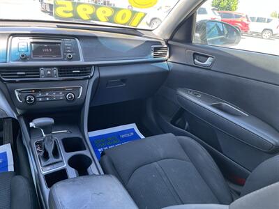 2017 Kia Optima LX - Photo 11 - Logan, UT 84341
