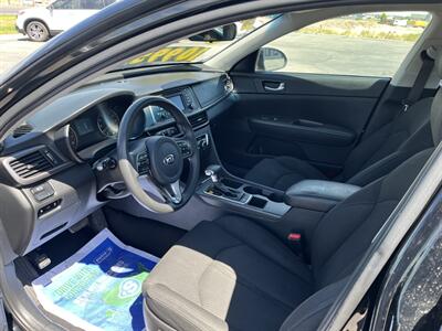2017 Kia Optima LX - Photo 5 - Logan, UT 84341