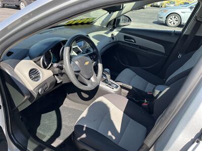 2016 Chevrolet Cruze LS Auto   - Photo 5 - Logan, UT 84341