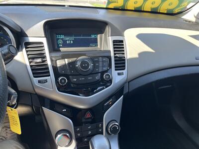 2016 Chevrolet Cruze LS Auto   - Photo 15 - Logan, UT 84341