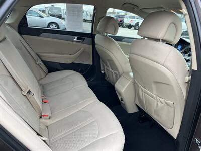 2015 Hyundai SONATA SE   - Photo 8 - Logan, UT 84341