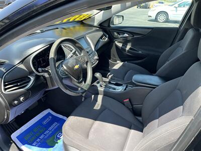 2018 Chevrolet Malibu LS   - Photo 5 - Logan, UT 84341