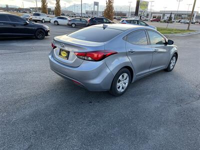 2016 Hyundai ELANTRA SE   - Photo 5 - Logan, UT 84341