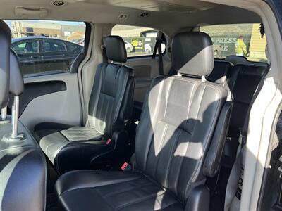 2013 Chrysler Town & Country Touring   - Photo 7 - Logan, UT 84341