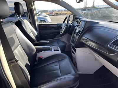 2013 Chrysler Town & Country Touring   - Photo 16 - Logan, UT 84341