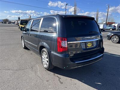 2013 Chrysler Town & Country Touring   - Photo 4 - Logan, UT 84341
