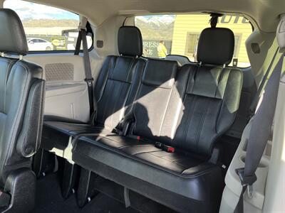 2013 Chrysler Town & Country Touring   - Photo 8 - Logan, UT 84341