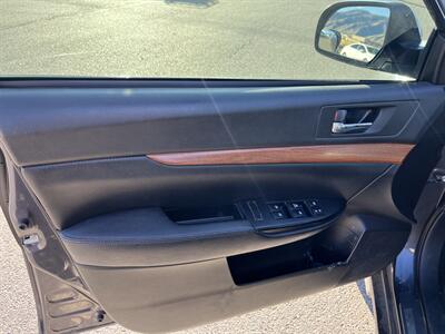 2013 Subaru Outback 2.5i Limited   - Photo 7 - Logan, UT 84341
