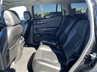 2019 GMC Acadia SLT-1 - Photo 8 - Logan, UT 84341