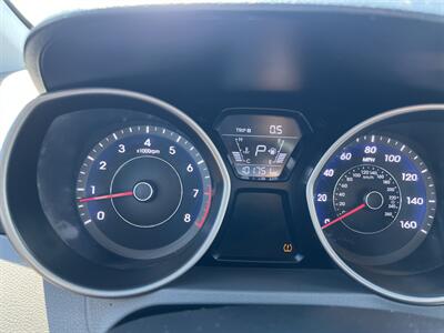 2016 Hyundai ELANTRA SE - Photo 16 - Logan, UT 84341