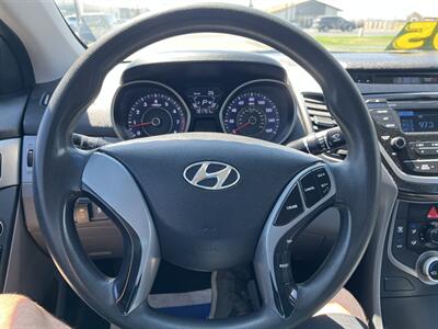 2016 Hyundai ELANTRA SE - Photo 14 - Logan, UT 84341