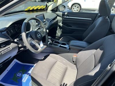 2021 Nissan Altima 2.5 SV   - Photo 5 - Logan, UT 84341