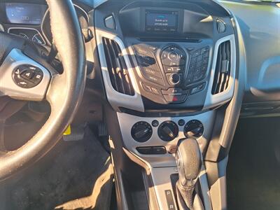 2014 Ford Focus SE   - Photo 13 - Logan, UT 84341