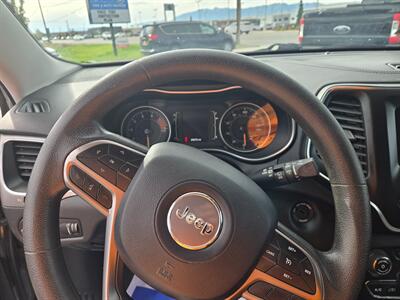 2019 Jeep Cherokee Latitude   - Photo 12 - Logan, UT 84341