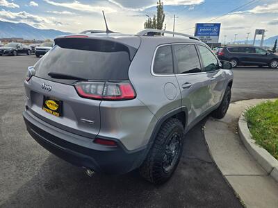2019 Jeep Cherokee Latitude   - Photo 3 - Logan, UT 84341