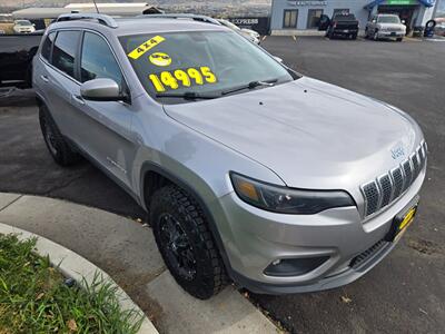 2019 Jeep Cherokee Latitude   - Photo 2 - Logan, UT 84341