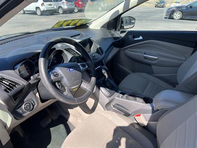 2015 Ford Escape SE - Photo 5 - Logan, UT 84341