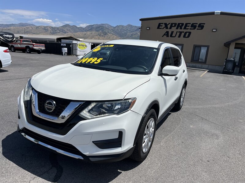2019 Nissan Rogue S  