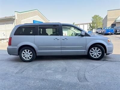 2013 Chrysler Town & Country Touring   - Photo 15 - Sandy, UT 84070