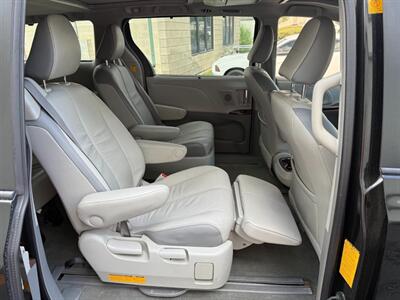 2011 Toyota Sienna XLE 7-Passenger Auto Access Seat   - Photo 12 - Sandy, UT 84070