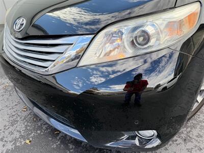2011 Toyota Sienna XLE 7-Passenger Auto Access Seat   - Photo 24 - Sandy, UT 84070