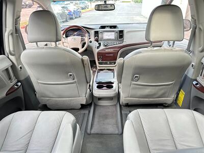 2011 Toyota Sienna XLE 7-Passenger Auto Access Seat   - Photo 8 - Sandy, UT 84070