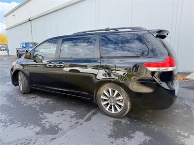 2011 Toyota Sienna XLE 7-Passenger Auto Access Seat   - Photo 7 - Sandy, UT 84070