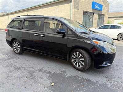 2011 Toyota Sienna XLE 7-Passenger Auto Access Seat   - Photo 15 - Sandy, UT 84070