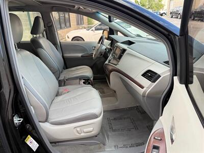 2011 Toyota Sienna XLE 7-Passenger Auto Access Seat   - Photo 14 - Sandy, UT 84070