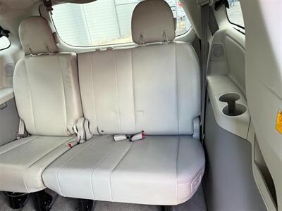 2011 Toyota Sienna XLE 7-Passenger Auto Access Seat   - Photo 6 - Sandy, UT 84070