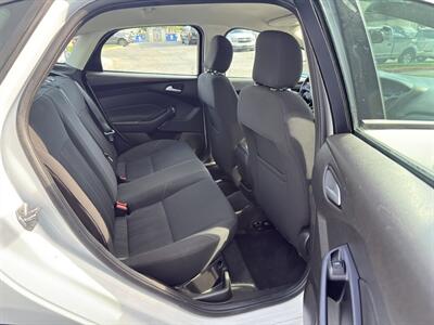 2016 Ford Focus SE - Photo 10 - Sandy, UT 84070
