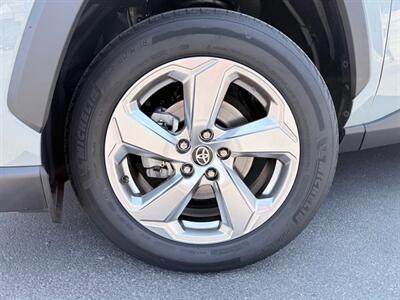 2021 Toyota RAV4 Hybrid XLE Premium - Photo 14 - Sandy, UT 84070