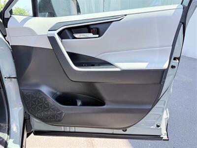 2021 Toyota RAV4 Hybrid XLE Premium - Photo 28 - Sandy, UT 84070