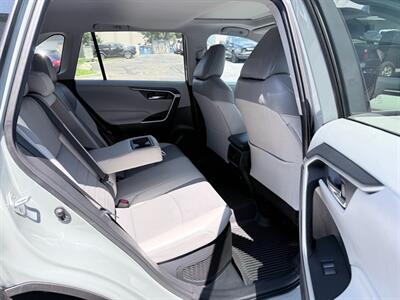 2021 Toyota RAV4 Hybrid XLE Premium - Photo 10 - Sandy, UT 84070