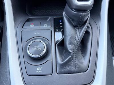 2021 Toyota RAV4 Hybrid XLE Premium - Photo 25 - Sandy, UT 84070