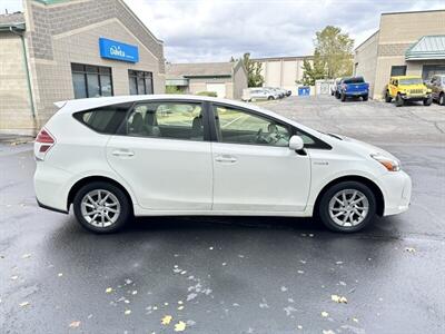 2017 Toyota Prius V Three   - Photo 11 - Sandy, UT 84070