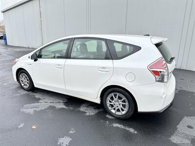 2017 Toyota Prius V Three   - Photo 7 - Sandy, UT 84070