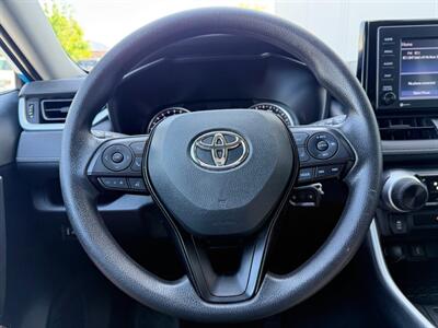 2021 Toyota RAV4 LE - Photo 18 - Sandy, UT 84070