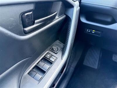 2021 Toyota RAV4 LE - Photo 15 - Sandy, UT 84070