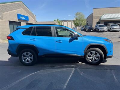 2021 Toyota RAV4 LE - Photo 11 - Sandy, UT 84070