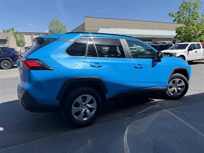 2021 Toyota RAV4 LE - Photo 9 - Sandy, UT 84070