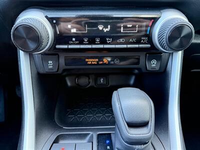 2021 Toyota RAV4 LE - Photo 21 - Sandy, UT 84070