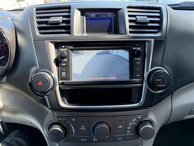 2013 Toyota Highlander   - Photo 28 - Sandy, UT 84070