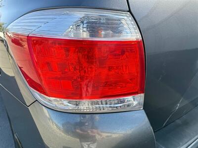 2013 Toyota Highlander   - Photo 21 - Sandy, UT 84070